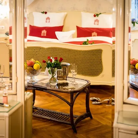 Romantik Hotel Deutsches Haus-3